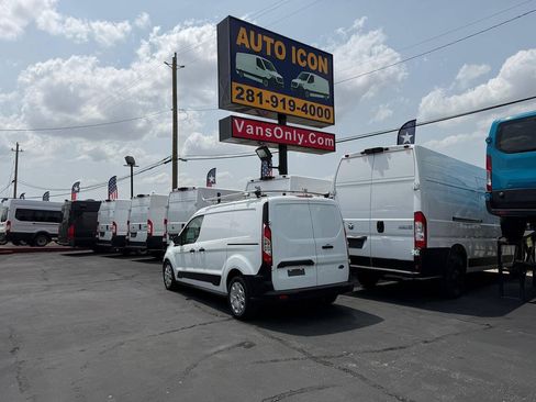 Used 2022 Ford Transit Connect XL FWD image 2