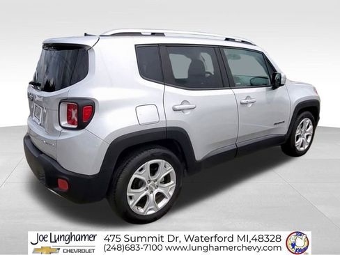 Used 2016 Jeep Renegade Limited FWD image 9