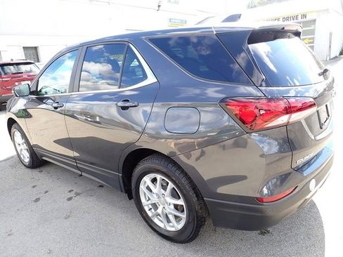 Used 2022 Chevrolet Equinox LT image 3
