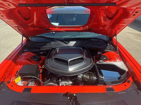 Used 2022 Dodge Challenger R/T Scat Pack w/ Shaker Package image 10