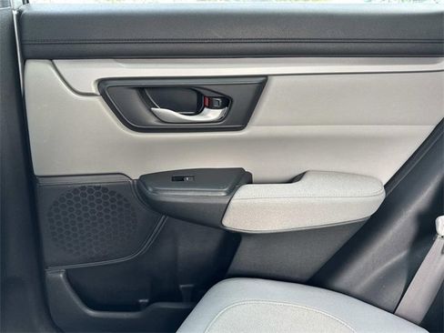 Used 2018 Honda CR-V LX image 13