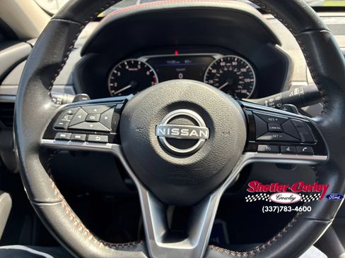 Used 2024 Nissan Altima 2.5 SR FWD image 19