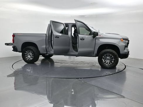 Used 2024 Chevrolet Silverado 1500 LT Trail Boss w/ Convenience Package II AWD/4WD image 52