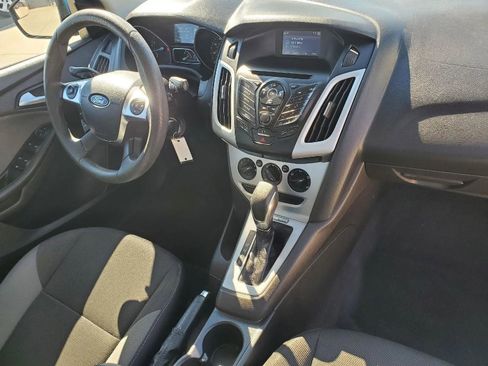 Used 2014 Ford Focus SE FWD image 13