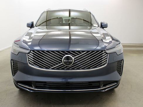 New 2026 Volvo XC90 T8 Ultra w/ Protection Package Premier AWD/4WD image 7