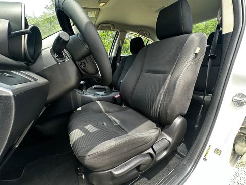 Used 2013 MAZDA MAZDA3 i Touring FWD image 19