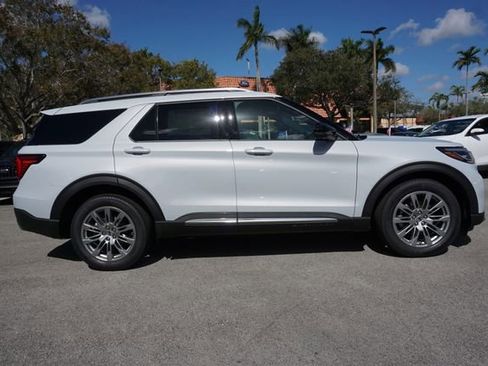 New 2026 Ford Explorer Platinum image 24