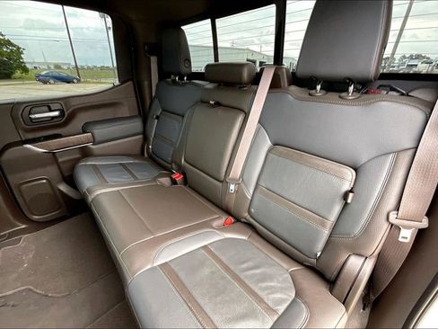 Used 2022 GMC Sierra 1500 Denali w/ Driver Alert Package II AWD/4WD image 19
