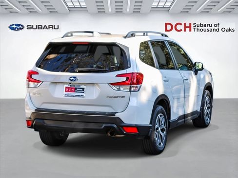 Certified 2023 Subaru Forester Premium AWD/4WD image 4