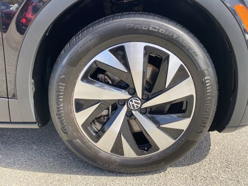 Certified 2023 Volkswagen ID.4 Pro RWD image 10