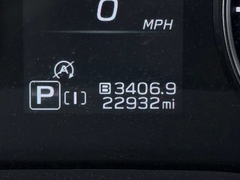 Used 2024 Subaru Crosstrek 2.0i Premium AWD/4WD image 32