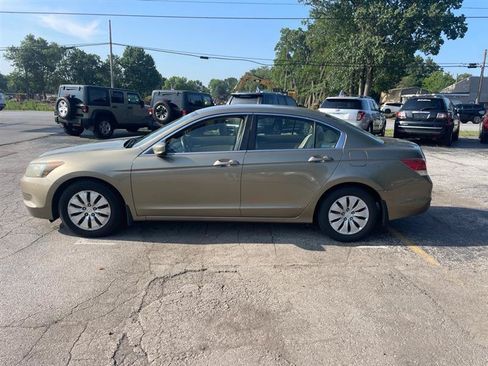 Used 2009 Honda Accord LX image 8