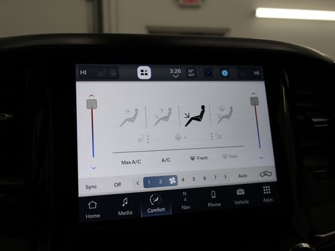 Used 2024 RAM 3500 Big Horn w/ Night Edition image 48