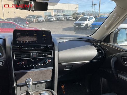 Used 2024 INFINITI QX80 Luxe AWD/4WD image 17