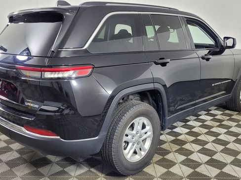 Used 2023 Jeep Grand Cherokee Laredo w/ Luxury Tech Group I image 44