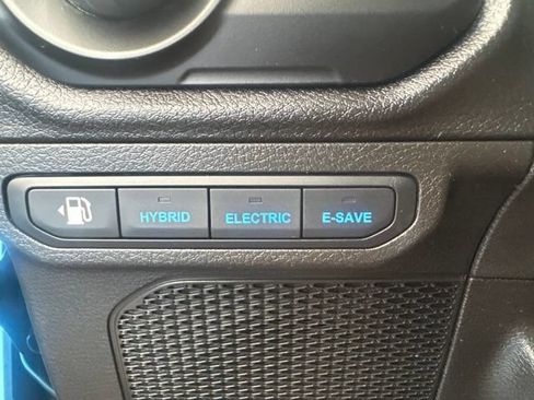 Used 2024 Jeep Wrangler Unlimited AWD/4WD image 9