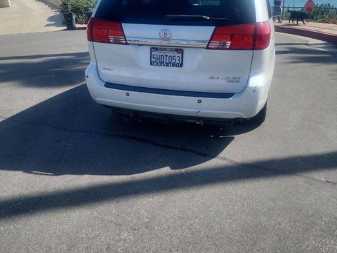 Used 2004 Toyota Sienna XLE FWD image 7