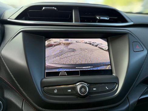 Used 2023 Chevrolet TrailBlazer RS image 30