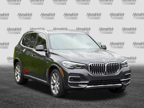 Used 2022 BMW X5 xDrive45e w/ Premium Package AWD/4WD image 2