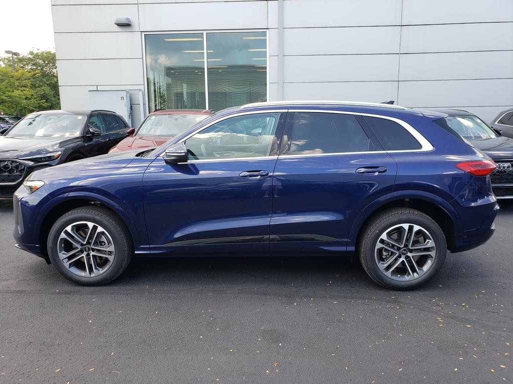 New 2026 Audi Q5 Premium Plus AWD/4WD image 2