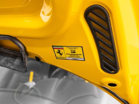 Certified 2022 Ferrari F8 Tributo RWD image 26