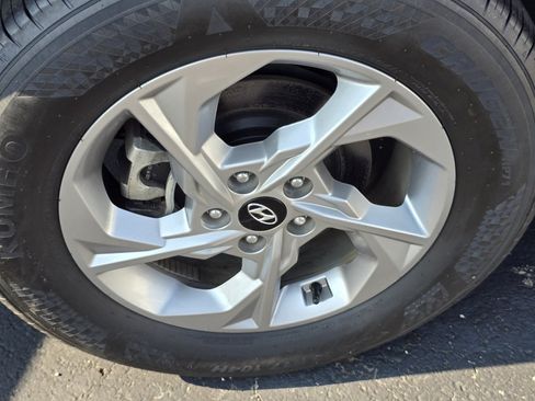 Used 2023 Hyundai Tucson SE AWD/4WD image 9