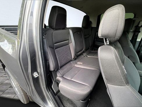 Used 2022 Nissan Frontier SV w/ Technology Package image 29