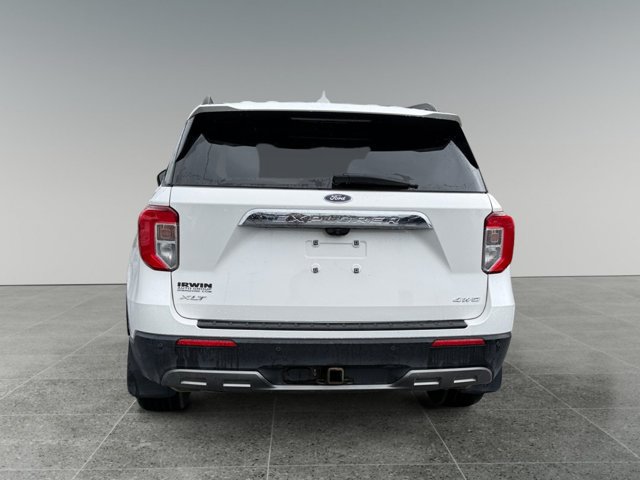 Used 2022 Ford Explorer XLT w/ Equipment Group 202A AWD/4WD image 5