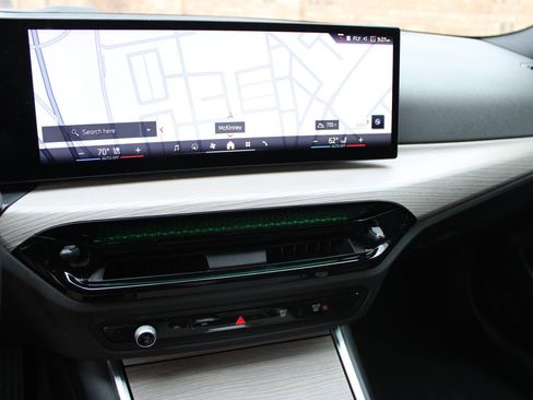 Used 2025 BMW 330i Sedan image 7