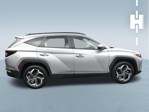 Used 2023 Hyundai Tucson SEL w/ Convenience Package AWD/4WD image 3