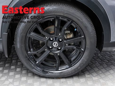 Used 2020 Nissan Kicks SR FWD image 28