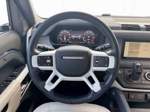 Used 2024 Land Rover Defender 110 S AWD/4WD image 10
