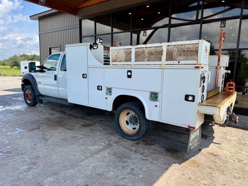 Used 2015 Ford F550 4x4 SuperCab Super Duty image 6