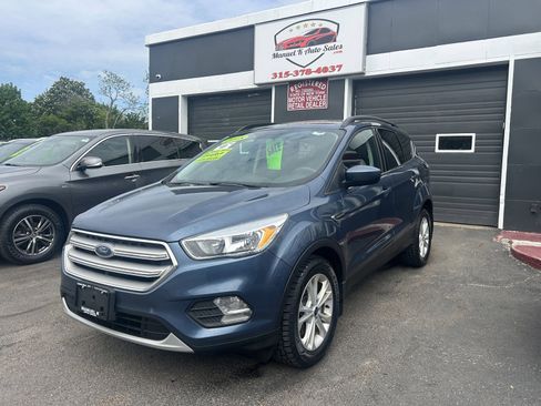 Used 2018 Ford Escape SE AWD/4WD image 3