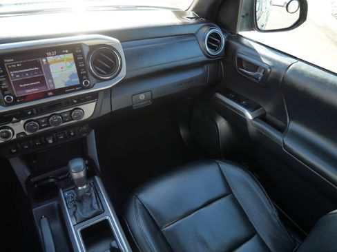 Certified 2021 Toyota Tacoma Limited image 11