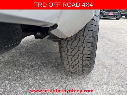 Certified 2024 Toyota Tacoma TRD Off-Road AWD/4WD image 34