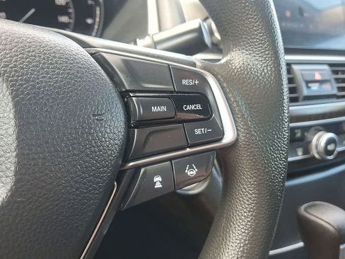 Used 2020 Honda Accord EX image 18