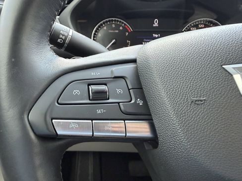 Used 2023 Cadillac XT4 Premium Luxury image 27