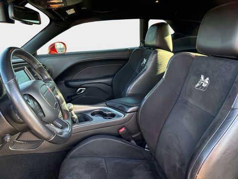 Used 2020 Dodge Challenger R/T Scat Pack w/ Shaker Package image 16