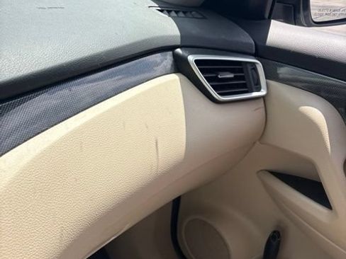 Used 2016 Nissan Rogue SL w/ SL Premium Package AWD/4WD image 19