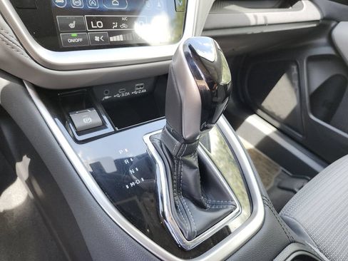 Certified 2025 Subaru Outback Premium AWD/4WD image 25