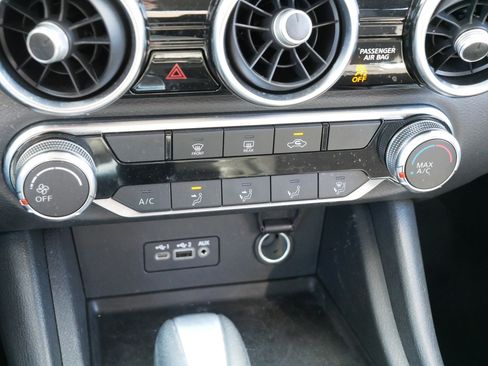 Used 2023 Nissan Sentra SV FWD image 23