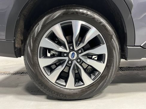 Used 2025 Subaru Outback Limited AWD/4WD image 44