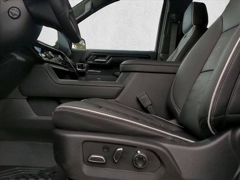 New 2026 GMC Sierra 1500 AT4X w/ AT4X AEV Edition image 10