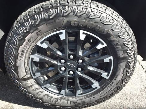 Used 2024 Chevrolet Traverse Z71 w/ Enhanced Driving Package image 54