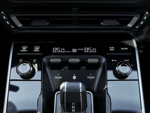 Used 2024 Porsche 911 Turbo AWD/4WD image 56