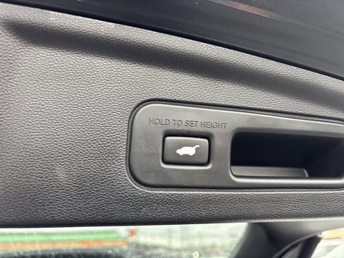 Used 2023 Acura MDX FWD w/ Technology Package image 7