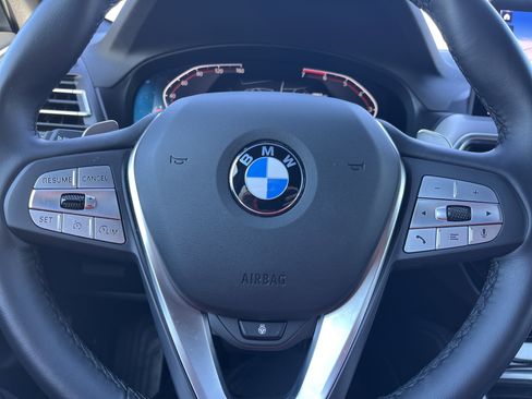 Used 2025 BMW X4 xDrive30i image 12