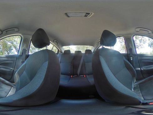 Used 2025 Nissan Versa SV FWD image 36