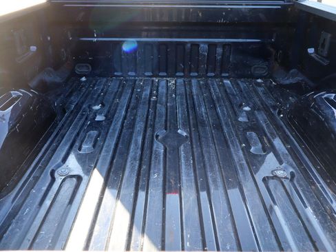 Used 2023 Ford F250 Lariat w/ Lariat Ultimate Package AWD/4WD image 7